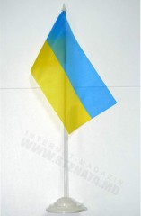 Флаг / Флажок на пластиковой ножке в Кишинёве, Молдова Украина Флаг Флажок настольный 12*24 СМ. общ.высота 35 см.  Полиэфирный шёлк Украина пласт ножка и подст.